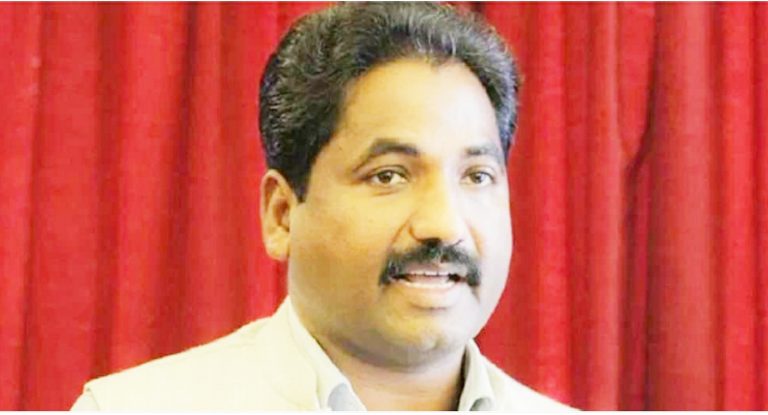 कारागार भित्रै झुन्डिएर आत्महत्या गरेको लडाई साहको घटना बारे उच्च स्तरीय छानबीन समितिको माग  पुर्व मन्त्रि :प्रभु साह