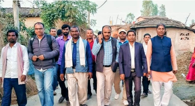 माधव नारायण नगरपालिकाका नगर प्रमुख यादवको नेतृतवमा नगरपालिका भित्र संचालनमा रहेका योजनाहरुको अनुगमन