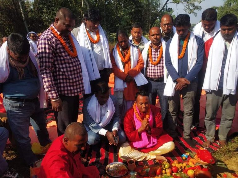 कटहरिया नगरपालिका मेयर कुश्वाहाले गरे अधारभुत अस्पताल भवनको शिलान्यास