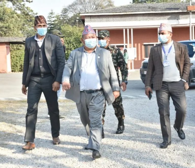 कोरोना संक्रमणमुक्त हुनेबित्तिकै संस्कृति, पर्यटन तथा नागरिक उड्डयनमन्त्री प्रेम आले काममा फर्किऐ