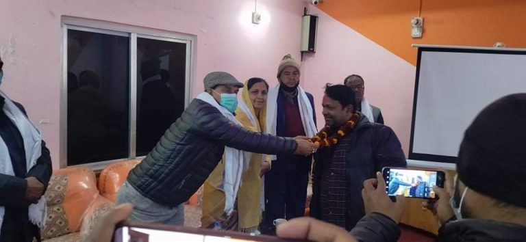 जसपा रौतहटको जिल्ला सदस्य उमेश अधिकारी सहित कयौं नेता नेकपा (एस)मा प्रवेश