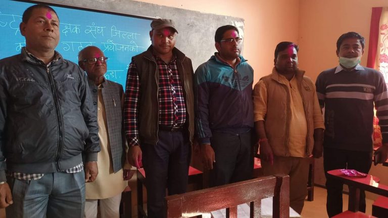 रौतहट जिल्लाको गरुडामा शिक्षकहरुको भेला समन्न