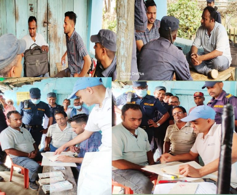 राकेश कुमार ठाकुर र दिपेन्द्र कुमार झा तीन लाख रुपैयाँ घुससहित रँगेहात पक्राउ