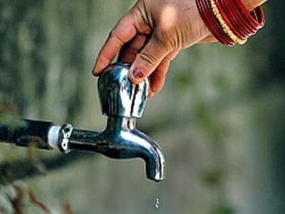 रौतहटको गरुडामा खानेपानीको हाहाकार,पुगेन नगरप्रमुख कन्थमनी जयसवालको ध्यान