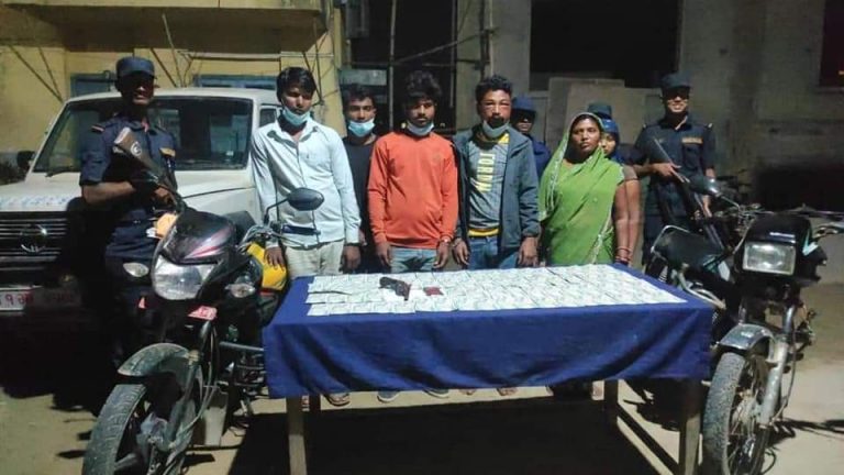 रौतहटबाट जाली नोट र कटुवा पेस्तोल सहित ६ जना मानिस पक्राउ