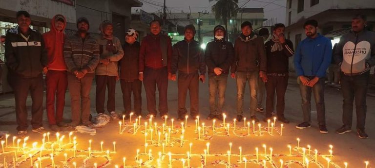 पोखरा बिमान दुर्घटनामा निधन भएका प्रति गौरमा दिप प्रज्वलीत गरि श्रद्धाञ्जली अर्पण