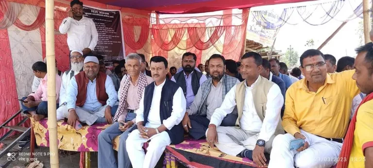 रौतहटको वृन्दावन नगरपालिकामा पाँच दलद्धारा रिलेअनसन१४ बुँदे माग